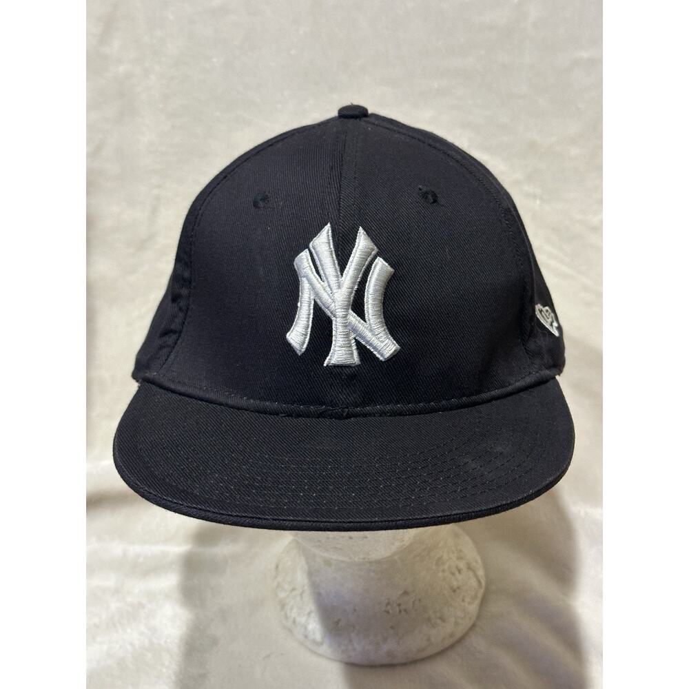 New Era 9Fifty New York Yankees Hat Mens Sz 7 1/2 MLB Baseball Cap Black Sports